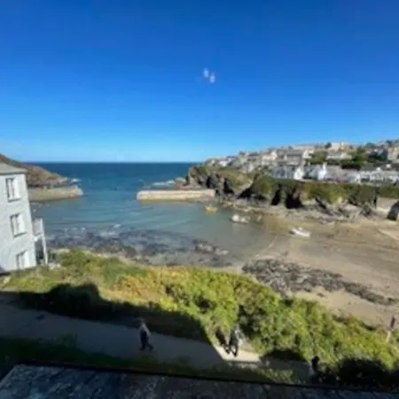Folly 1, Bay Holidays Port Isaac