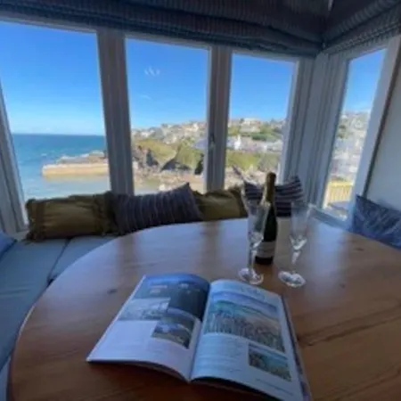 Folly 1, Bay Holidays Port Isaac